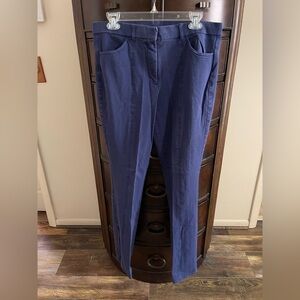 Like new Isaac Mizrahi Live! Navy Trousers with pockets & belt loops